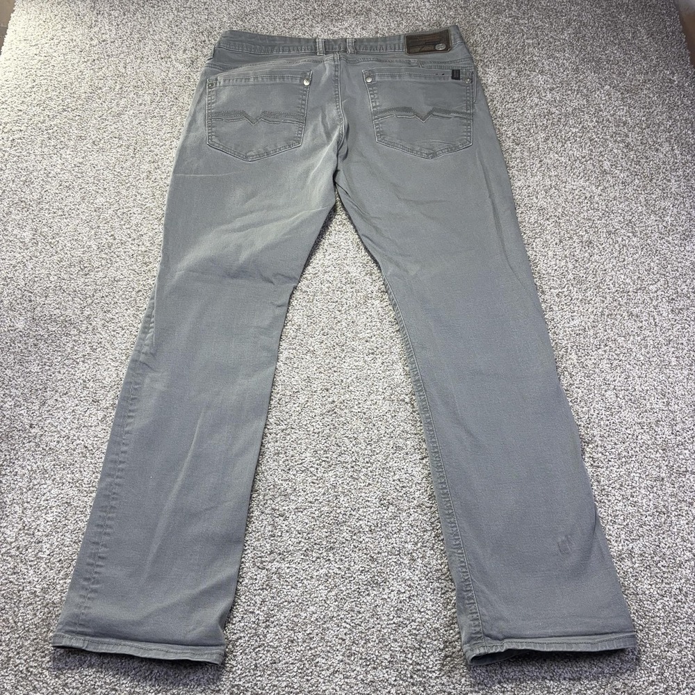 Buffalo David Bitton Six-x Jeans Mens 34x32 Gray Med Wash Slim Straight Stretch